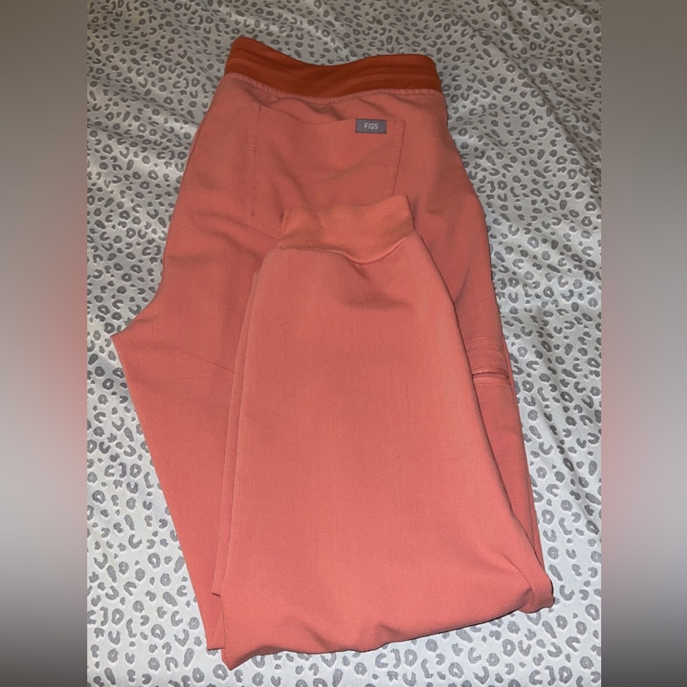 Salmon Figs Scrub Pants